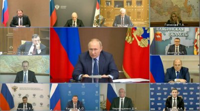 Президент России Владимир Путин на совещании с членами правительства РФ поставил задачу обеспечить достойный уровень зарплаты бюджетников